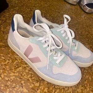 Vejas Sneakers